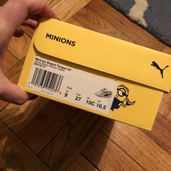 Minions x Puma toddler kicks size 10 - Picture 4 of 8